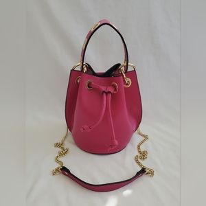 Borse In Pelle Fuschia Leather Bucket Bag with Gold Chain Handle - Unbranded